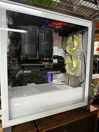 Gaming PC Ryzen 7 5800X3D RTX 3090 32 Gb Ram 2TB M.2 SSD