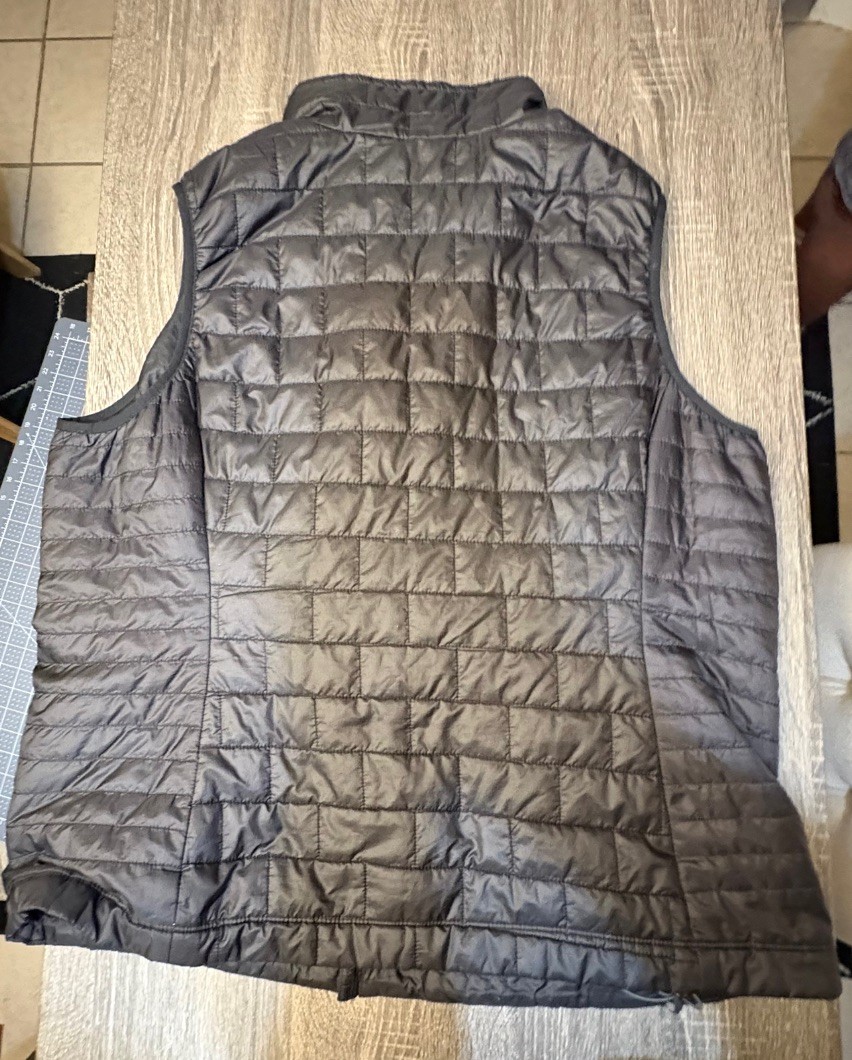 Patagonia Down Vest Zip Up Puffer Jacket Black Women's Size XXL thumbnail 2