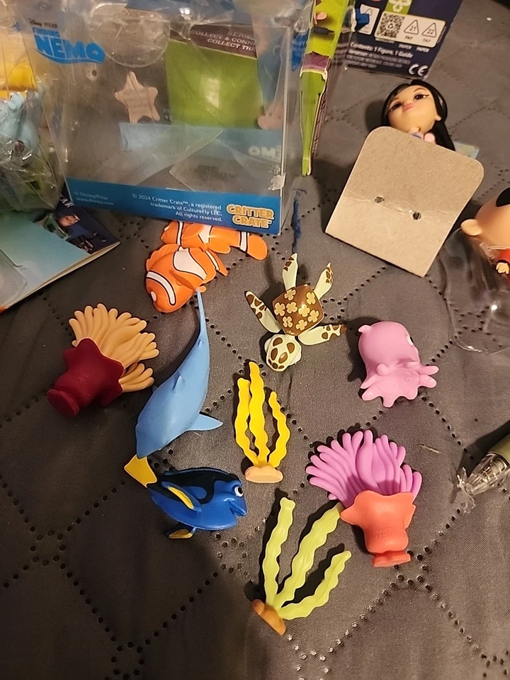 Lote de estatuillas de juguetes para niños adornos para pasteles misteriosos. Nuevo embalaje faltante. (R) Foto 2 de 4