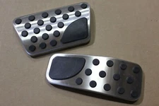 07-12 Jeep Liberty Gas Brake Pedal Pad Cover Kit 82211153 MOPAR OEM Factory