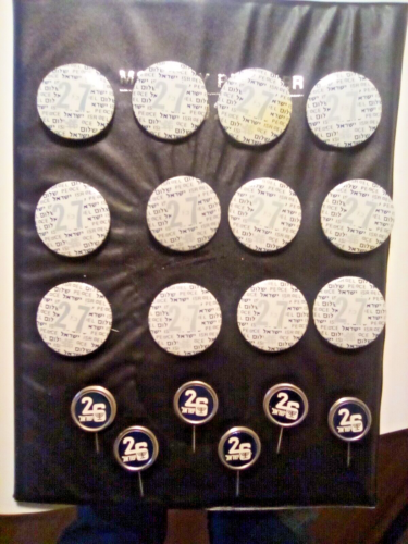 JUDICA BUTTONS & PINS - Picture 3 of 3