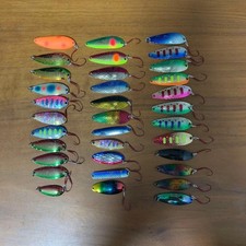 34 stream lure spoons