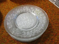 Set of 8 Princess House Fantasia Crystal Poinsettia Luncheon Plates