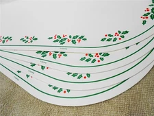 NEW 4 CORELLE Coordinates WINTER HOLLY PLACEMATS Christmas 17X11 Reversible