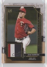 2021 Museum Collection Meaningful Material Relics Gold 5/25 Jose Berrios 1ek