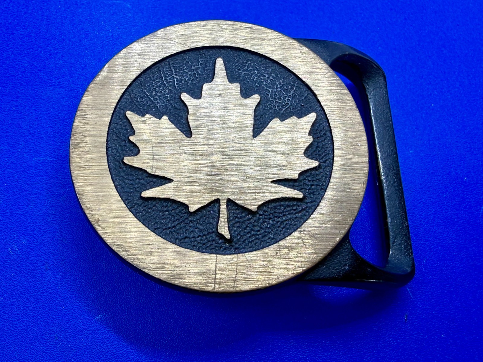 Maple Leaf Solid Brass Vintage 1978 Round Belt Bu… - image 3