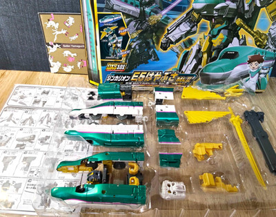 Pla-rail Shinkansen Deformed Robo SHINKALION DXS101 E5 Hayabusa MkII Used in Box
