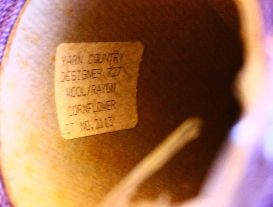 Vintage Yarn Cone Yarn Spool 1 lb Wool blend Lilac good for knitting machine - Image 3 of 4