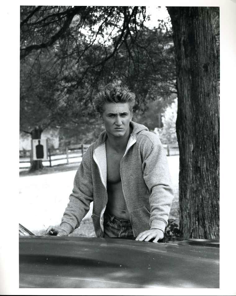 Sean Penn At Close Range Original 8x10 Sean Penn At Close Range Original 8x10