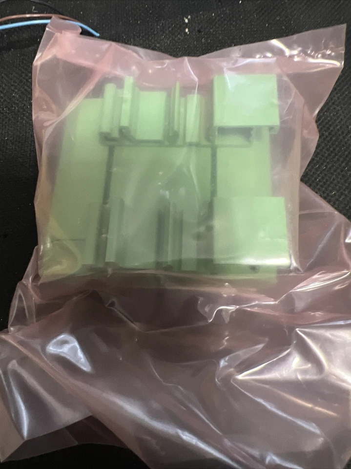 Eaton 70 Series Photoelectric Controller Analog 8173A-6507 - New Open Box - Image 2 of 3