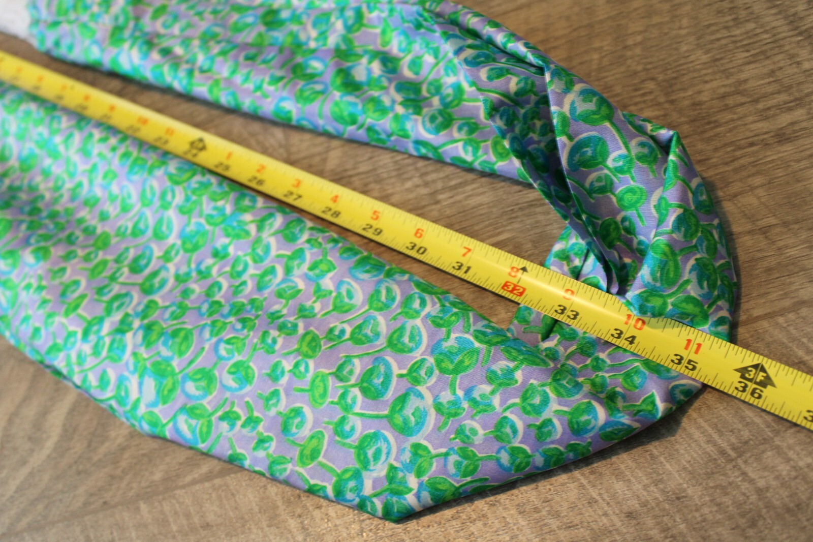 Lightweight Infinity Loop Accent Scarf Floral Lac… - image 6