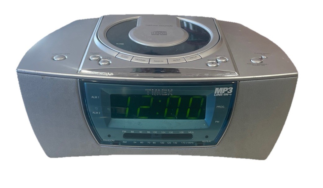 Timex Stereo CD Clock Radio with Nature Sounds & MP3 Line In T610S