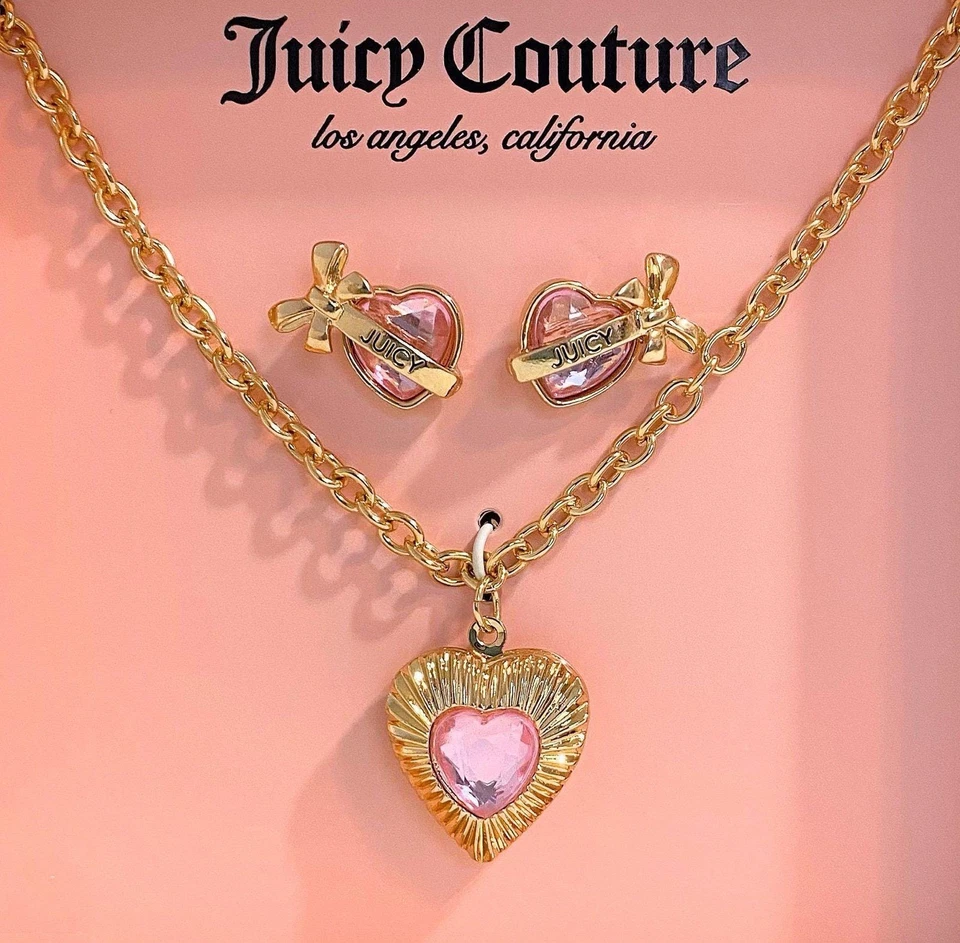 Juicy Couture Oro Rosa Corazón Cristal Dije Medallón Collar y Pendientes Conjunto Nuevo en Caja Foto 2 de 4