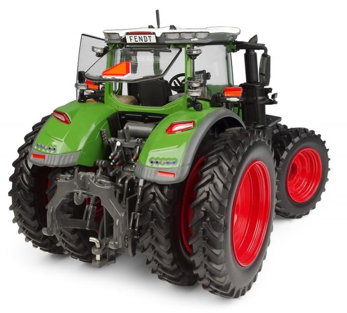 UNIVERSAL HOBBIES,FENDT 1052 Vario 2026 roues jumelées – Version