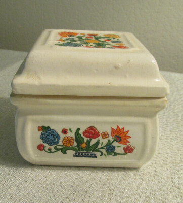 MAX FACTOR SCENTED CANDLE IN CERAMIC JAR WITH LID VINTAGE HYPNOTIQUE PERFUME NOS