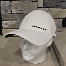 Oakley New Era Fits Medium/Large M/L Fitted Hat White Embroidered