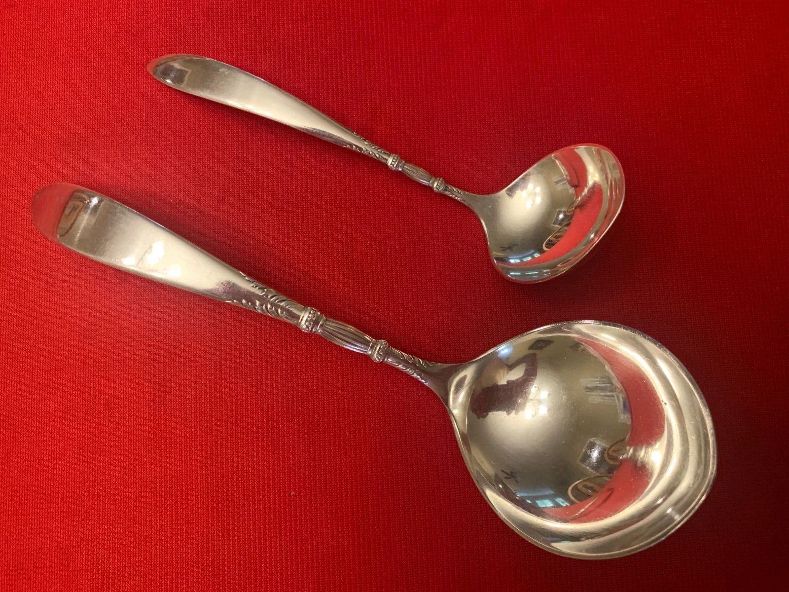 QUEEN ANN ST. MORITZ 1847 Rogers Bros Silverplate GRAVY and SAUCE LADLES 1910
