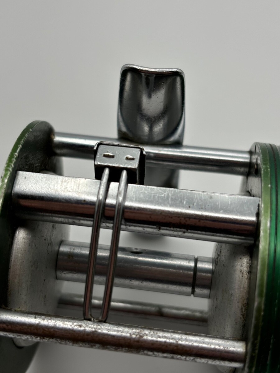 Bronson Green Hornet No.2200 ダイレクトドライブ！ Bronson Green Hornet Casting Reel No. # 2200 with Original