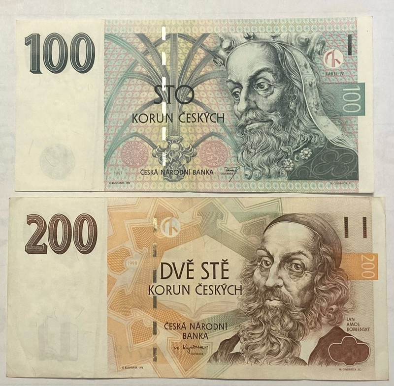 1993 Czech Republic 100 & 200 Korun Banknotes Combine Shipping