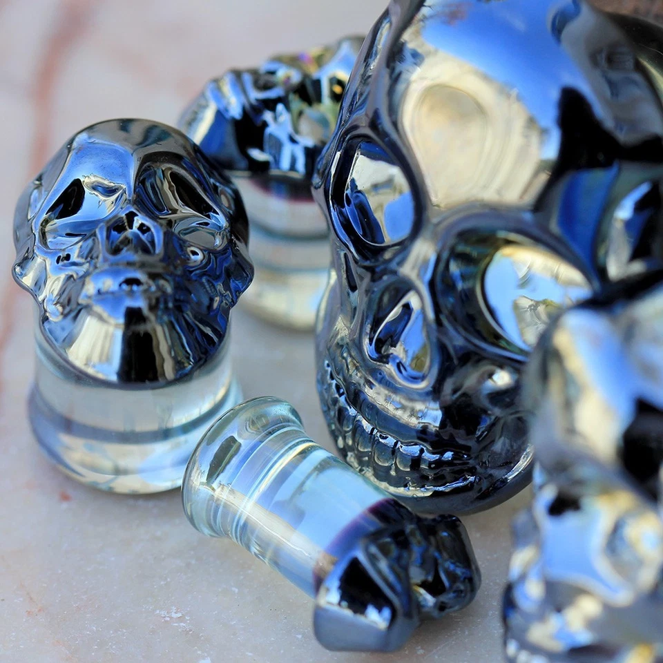 PAIR of Metallic Black Skull Glass Double Flare Plug - Image 4 of 4