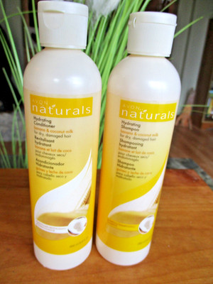 AVON Naturals Hydrating Shampoo & Conditioner BANANA & COCONUT MILK 8.4 oz ~ NEW