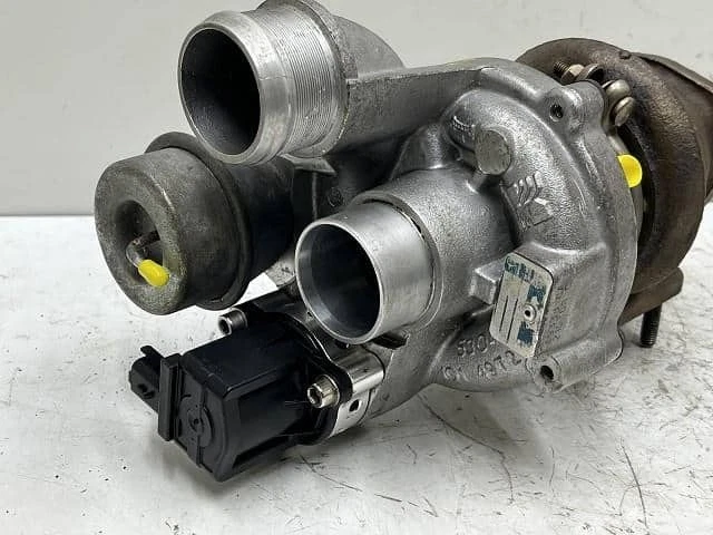 BMW Bmw mini_ 2008 ABA-MM16 turbocompresor 11657600890 [usado] [PA110816599] Foto 3 de 4