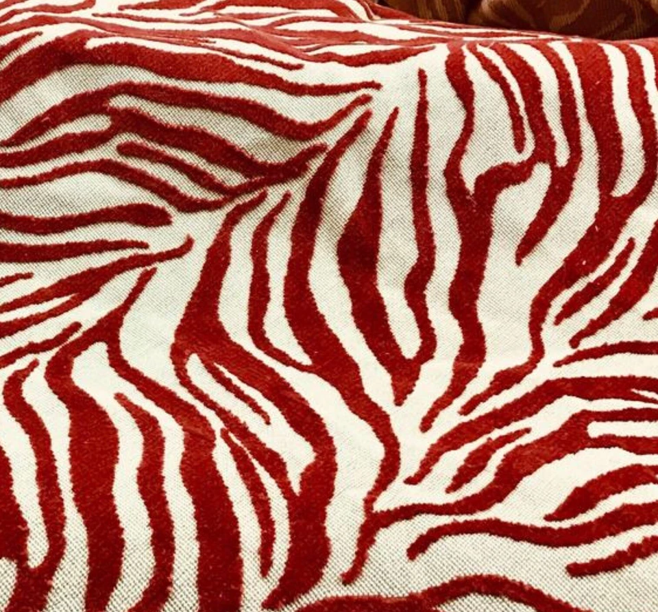 10 Yards Lot - Cowtan & Tout *El Morocco* Coral - Image 4 of 4