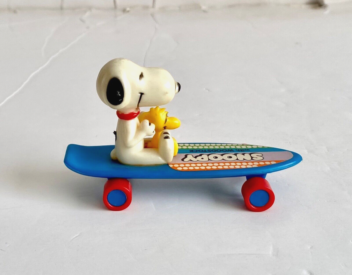 Vintage 1972 Snoopy Woodstock Skateboard Peanuts Aviva