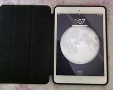 Apple iPad mini 2 32GB  Wi-Fi  Perfect Condition - Includes Adapter  cable