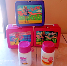 LOTE de 3 loncheras y 2 termos de plástico Barbie vintage