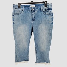 Lane Bryant Size 16 Lace Trim Pedal Pusher Jeans Light Wash Mid Rise Flex Magic