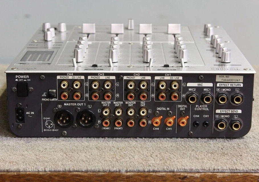 Technics Professional DJ Mixer 4ch MODEL MH-MZ1200-S GOOD CONDITION from JAPAN - Image 4 of 4