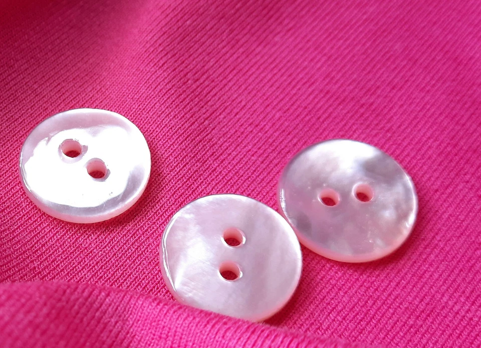 6 Edle Perlmutt Knöpfe Cleanbake 2 Loch Linse natürlich diverse Größen /Farben - Bild 2 von 4