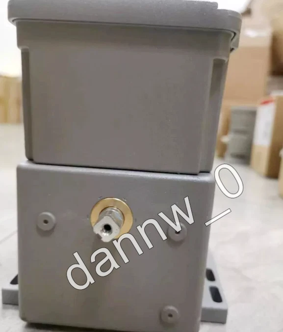 Honeywell M7284C1000 Modutrol IV Motor 120V - Image 4 of 4