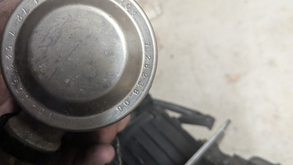 2004 BMW 330ci 325ci 325i 330i E46 SMOG Secondary Air Injection Pump