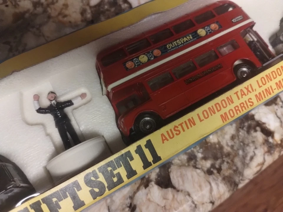 Juego de regalo Corgi 11 en caja original Foto 3 de 4