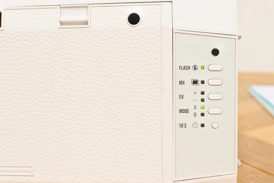 Lomography Lomo Instant Square Film Camera Combo White with Box, Tested - Image 4 of 4