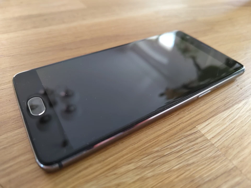 OnePlus 3T - 128GB - Gunmetal (Ohne Simlock) (Dual SIM) - Bild 2 von 2