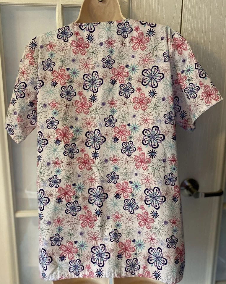 Landau Scrub Top Size Small - Image 2 of 2
