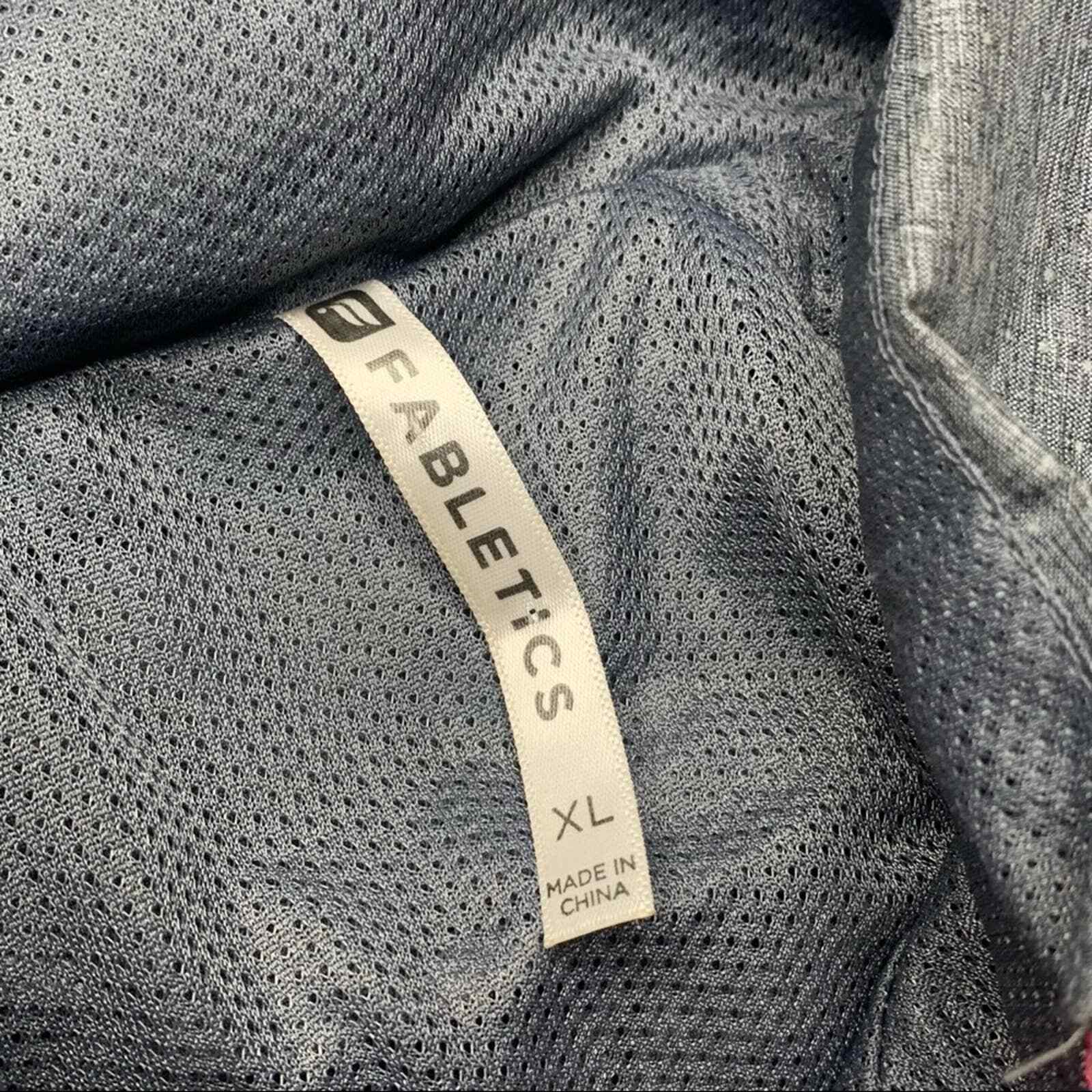 Fabletics Danielle Jacket 1/2 Zip Pullover in Gre… - image 4