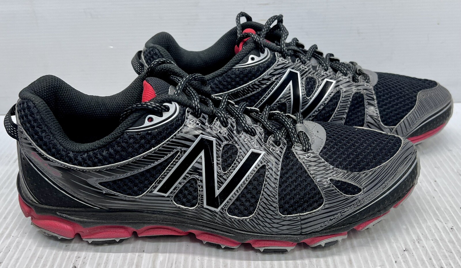 Mens 11.5 4E WIDE New Balance 810v2 AT All Terrain Trail Run Hike Shoes