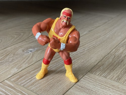 WWE WWF Hulk Hogan Wrestling Wrestler Action Figur...