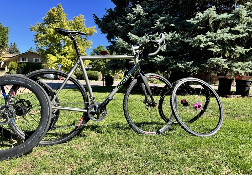 Bicicleta de grava ciclocross Moots Psychlo X RSL 58 cm con Shimanno y Chris King Foto 3 de 4