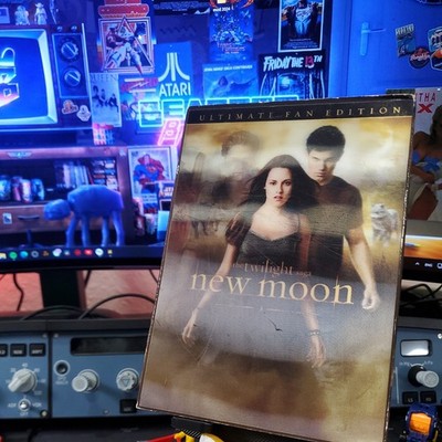 Twilight Saga New Moon Ultimate Fan Edition DVD movie Kristen Stewart