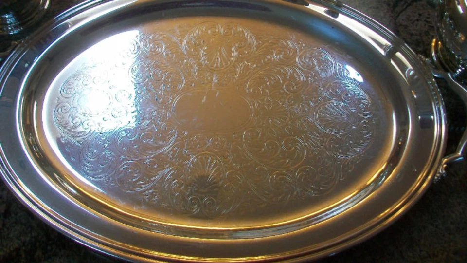 ¡JUEGO DE SERVIR ONEIDA 7 PIEZAS PLATEADO! Cafetera, tetera, azúcar, crema  Foto 4 de 4