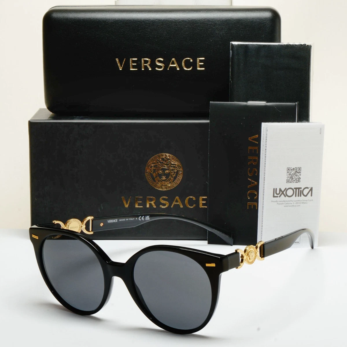 VERSACE 19.69 Black Sunglasses
NWT
LLV9523 C1 55/16 Versace 19.69 Women main image 2