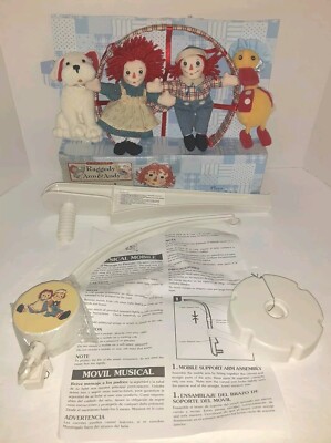 Simon & Schuster Raggedy Ann & Andy Musical Mobile Rotates To ''Brahms' Lullaby'' 