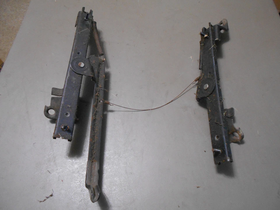 90 1990 Dodge Dynasty LH - Drivers Side Front Manual Control Seat Tracks Set - Image 3 of 4