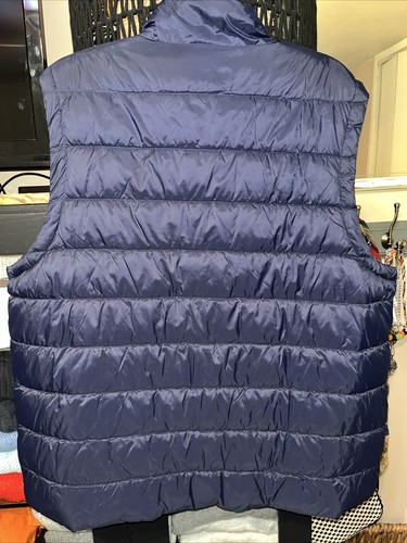 Izod Size XL Men’s Blue Quilted Puffer Vest - Picture 2 of 3