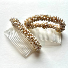 VINTAGE LARGE PAIR HAWAIIAN WHITE PEARLY SHELL HAIR COMBS   WEDDING COMBS 